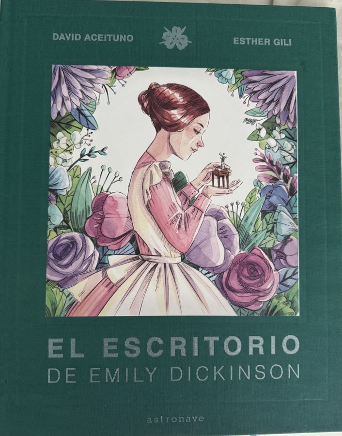 Portada de El escritorio de Emily Dickinson
